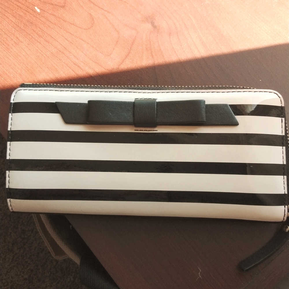 🤍🖤KATE SPADE New York Chelsea Park 3/4 Zip Around Wallet🖤🤍 NWOT